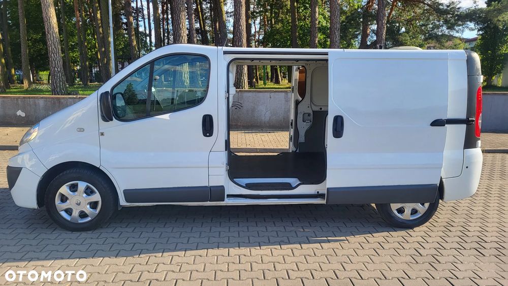 Renault Trafic - 1