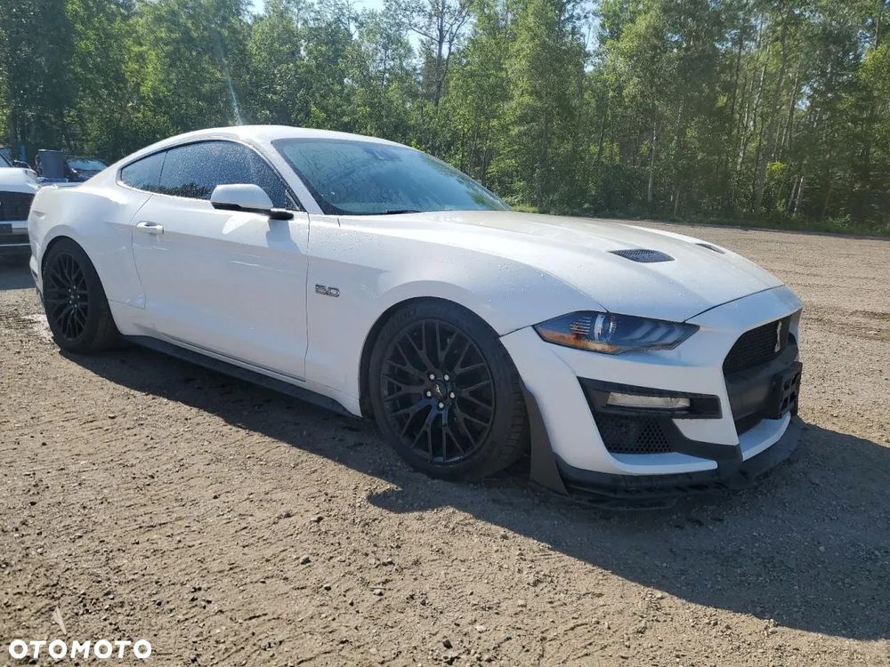 Ford Mustang 5.0 V8 GT - 4