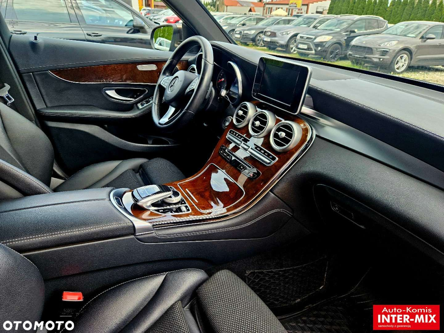 Mercedes-Benz GLC - 30
