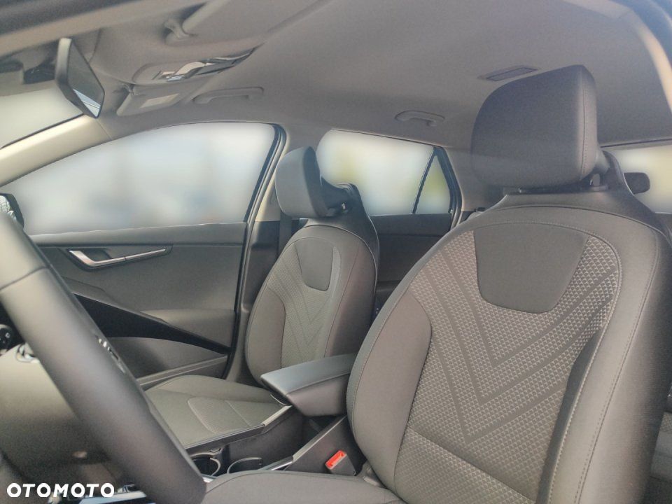 Kia Niro - 11