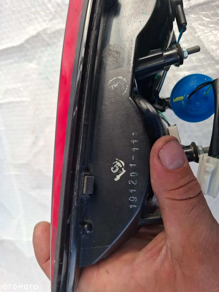 MG ZS EV ELEKTRYK 2021 LAMPA W KLAPE LEWY TYŁ TYLNA 10293791 10293793 - 5
