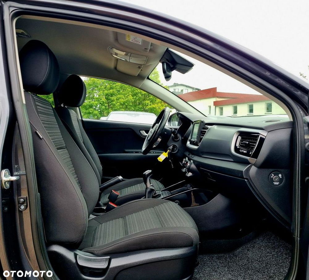 Kia Stonic 1.6 CRDi L - 11