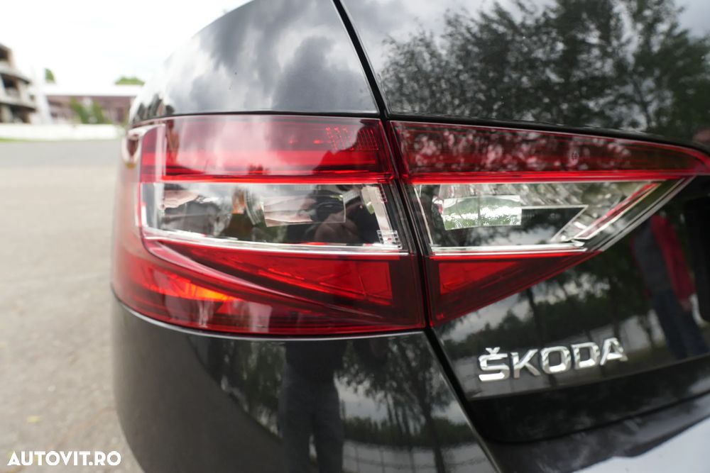 Skoda Superb 2.0 TSI 4X4 DSG Sportline - 9