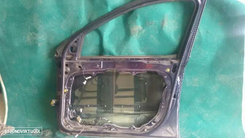 PORTA FRONTAL DIREITA FIAT STILO 2002 - - 1