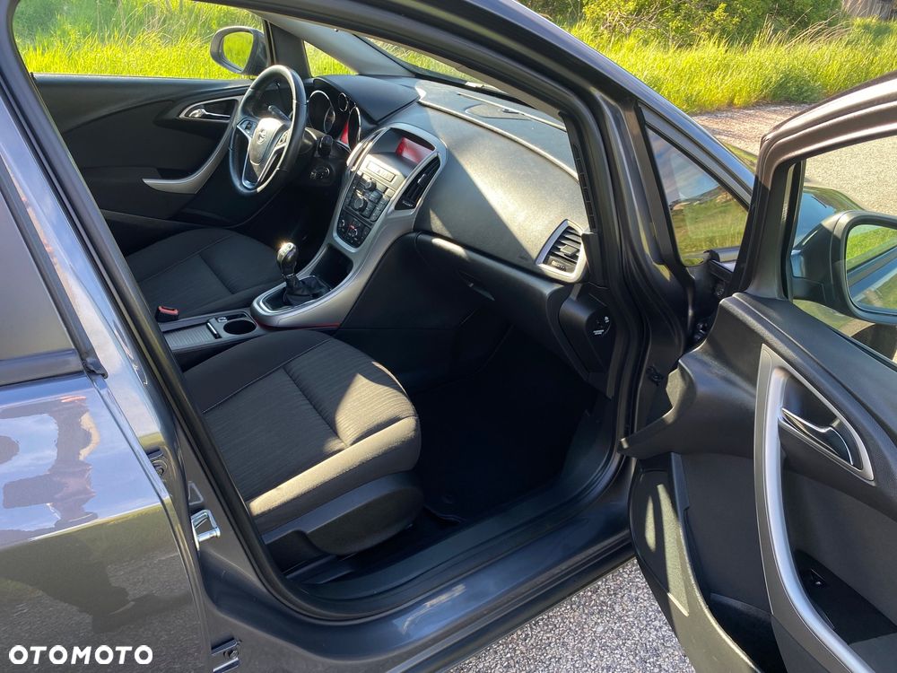 Opel Astra 1.4 Turbo Design Edition - 24