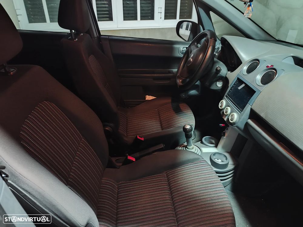 Mitsubishi Colt 1.5 DI-D Inform Pack 1 - 5