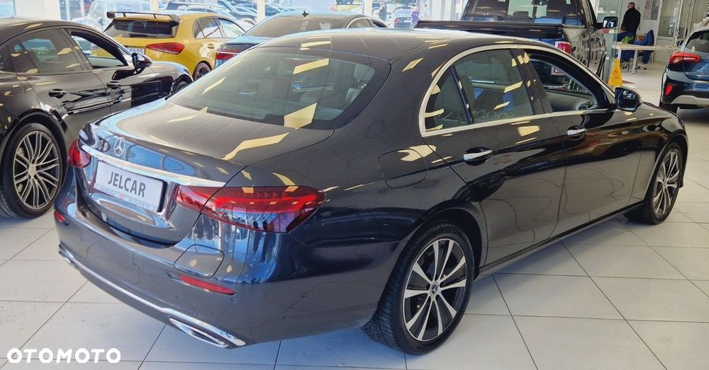 Mercedes-Benz Klasa E - 18