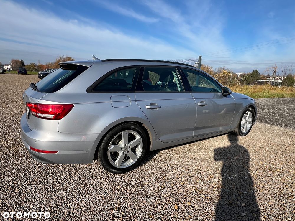 Audi A4 Avant 2.0 TDI ultra S tronic sport - 11