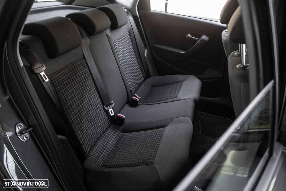 VW Polo 1.0 Confortline - 32