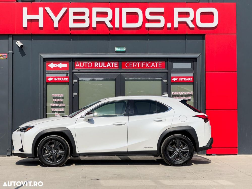 Lexus UX 250h FWD Executive - 5