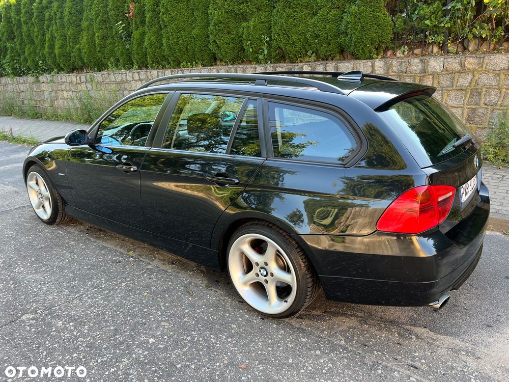 BMW Seria 3 318i - 3