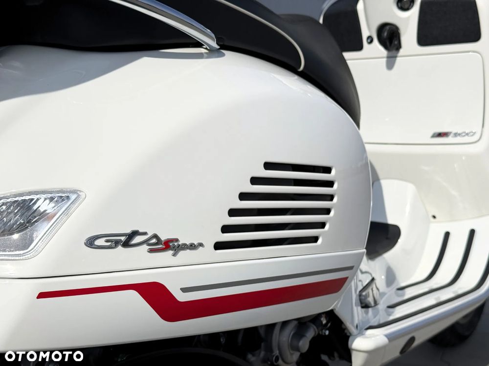 Vespa GTS - 6