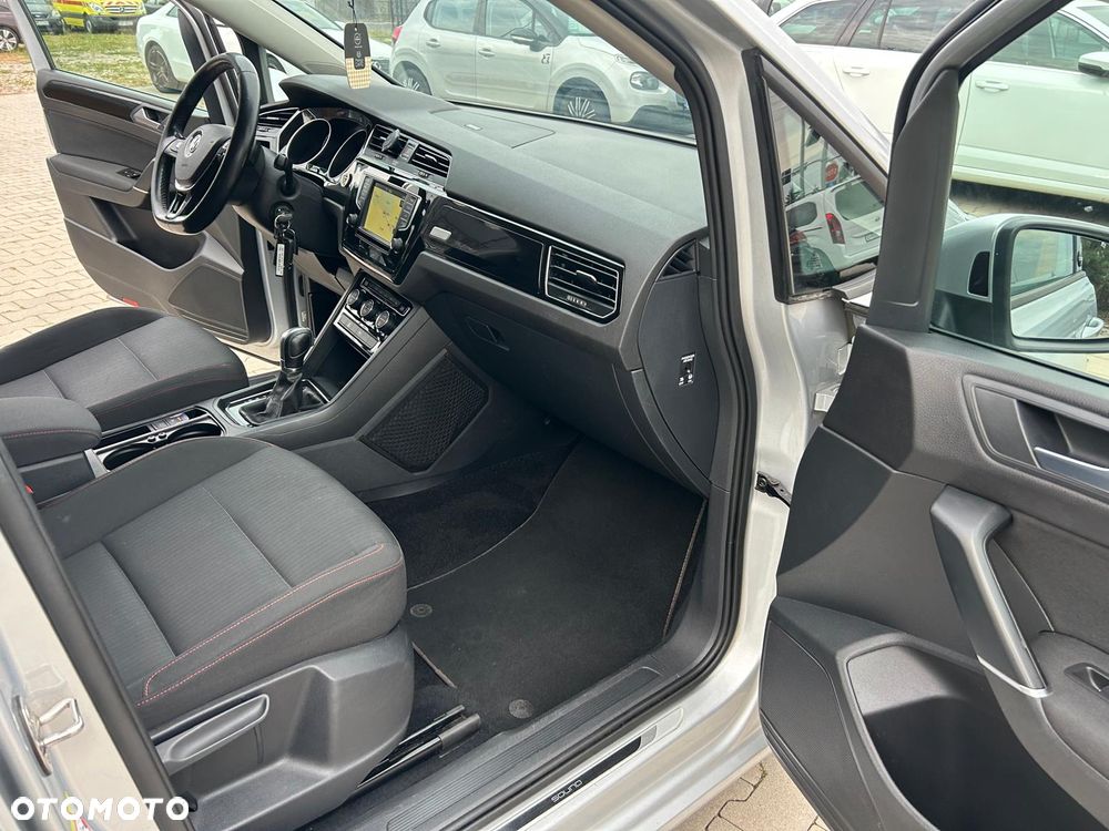 Volkswagen Touran 2.0 TDI BMT Highline DSG - 27