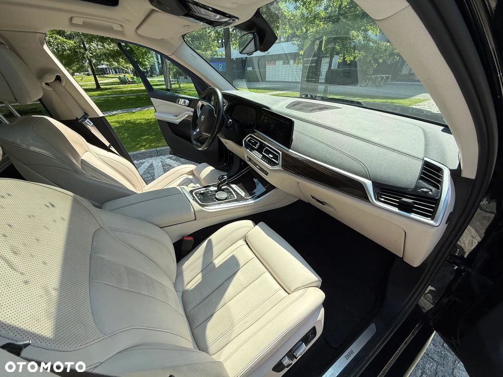 BMW X5 xDrive30d mHEV - 13