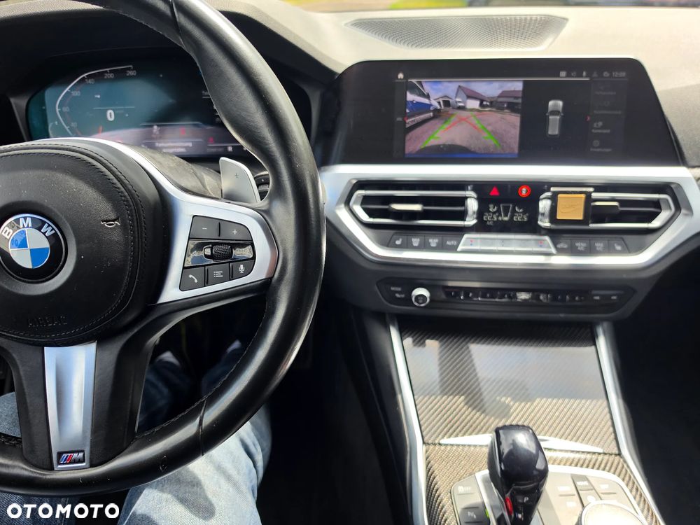 BMW Seria 3 320d xDrive M Sport Shadow sport - 11