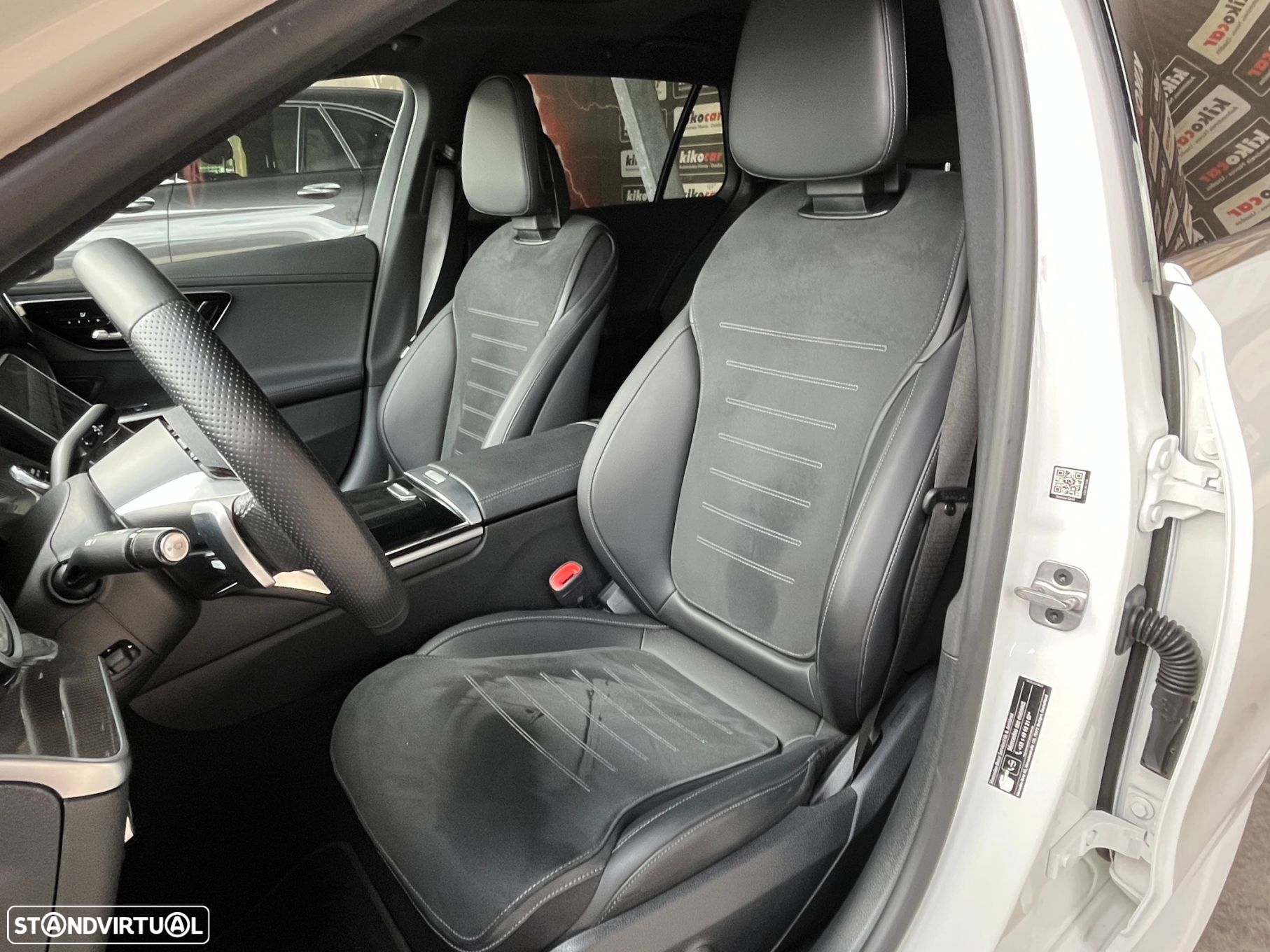 Mercedes-Benz C 300 e AMG Line - 18