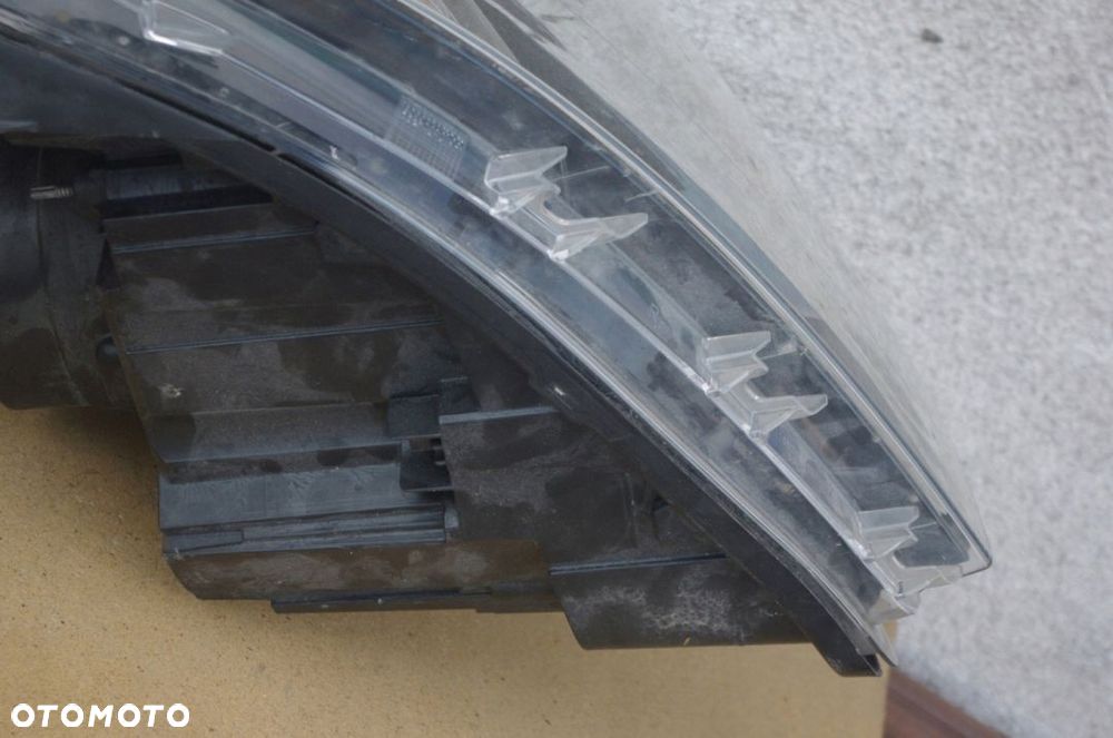 LAMPA PRAWA PRZÓD VIVARO B II TRAFIC III 260100647 - 5