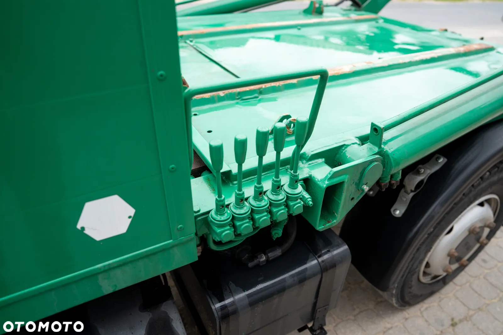 FUSO Canter 5C13 - 13