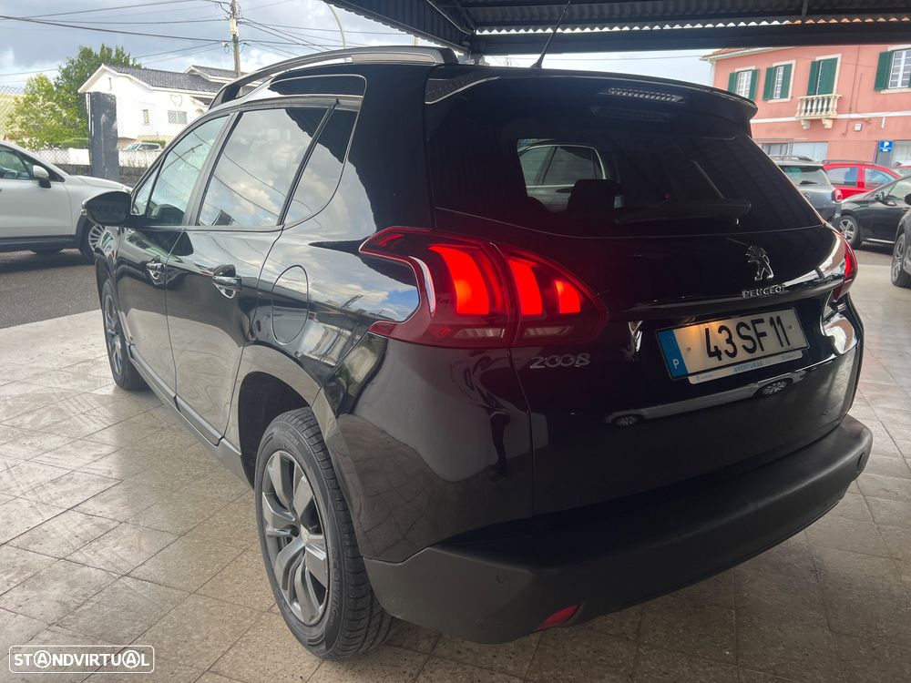 Peugeot 2008 1.2 PureTech Style - 9