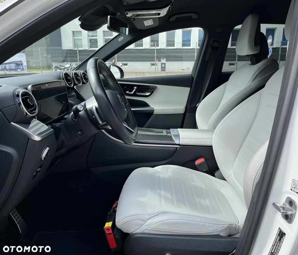 Mercedes-Benz GLC 300 de 4-Matic AMG Line - 14