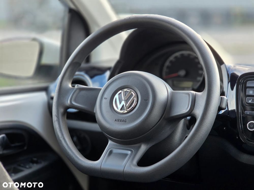 Volkswagen up! move - 20