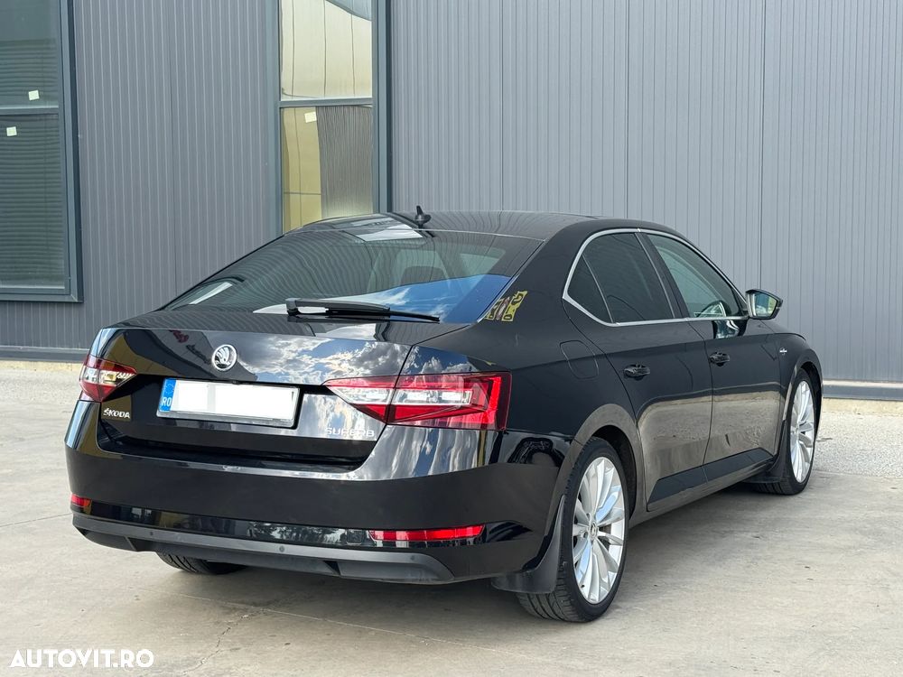 Skoda Superb 2.0 TDI DSG Laurin & Klement - 8
