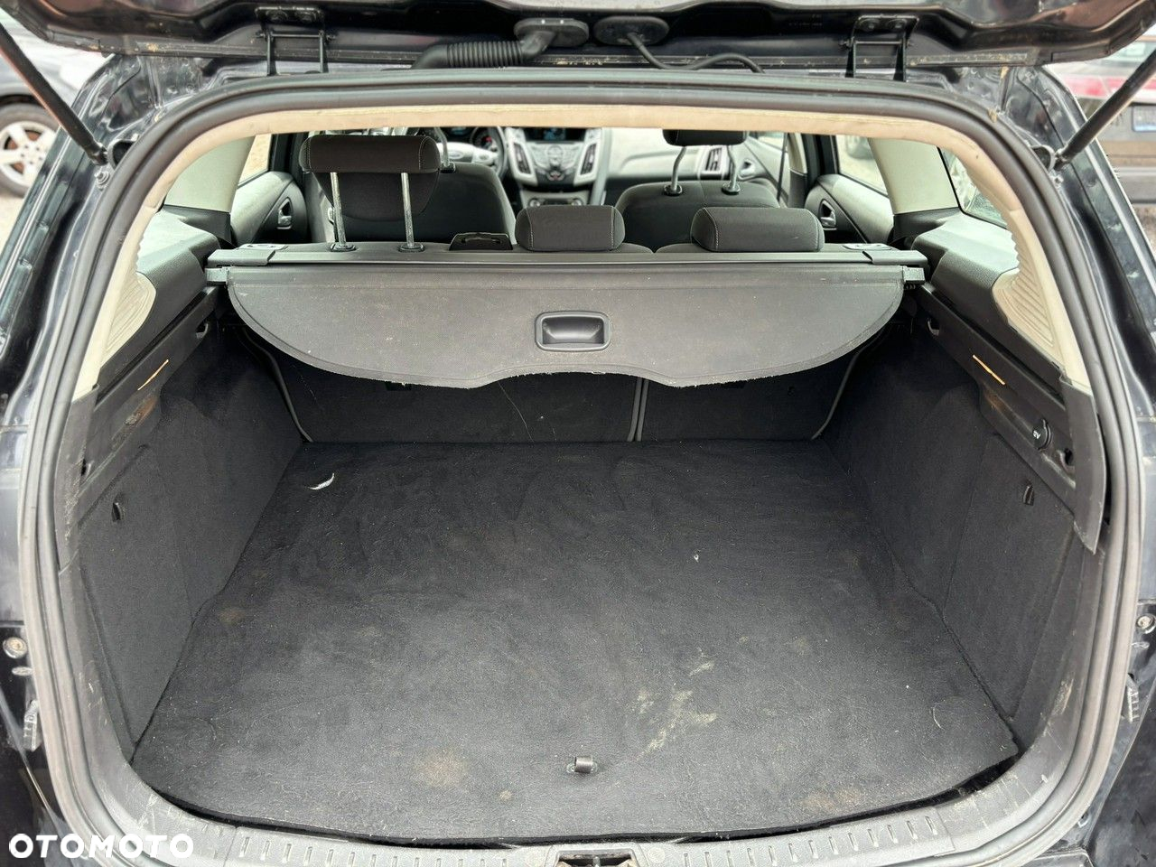 Ford Focus 1.6 Ambiente - 23