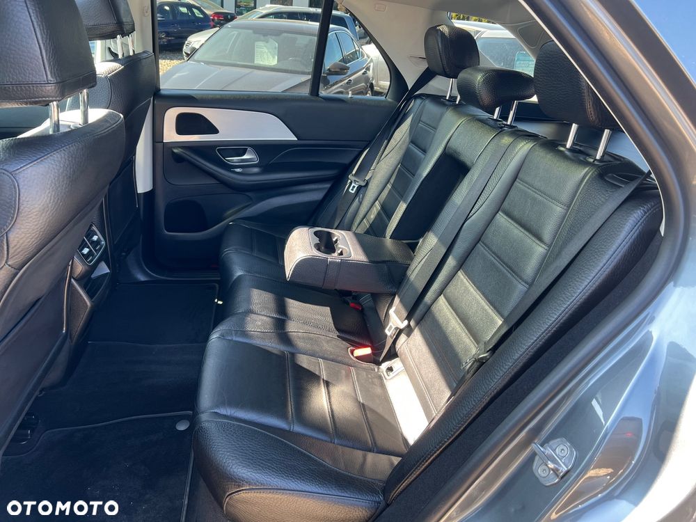 Mercedes-Benz GLE 300 d 4Matic 9G-TRONIC AMG Line - 28