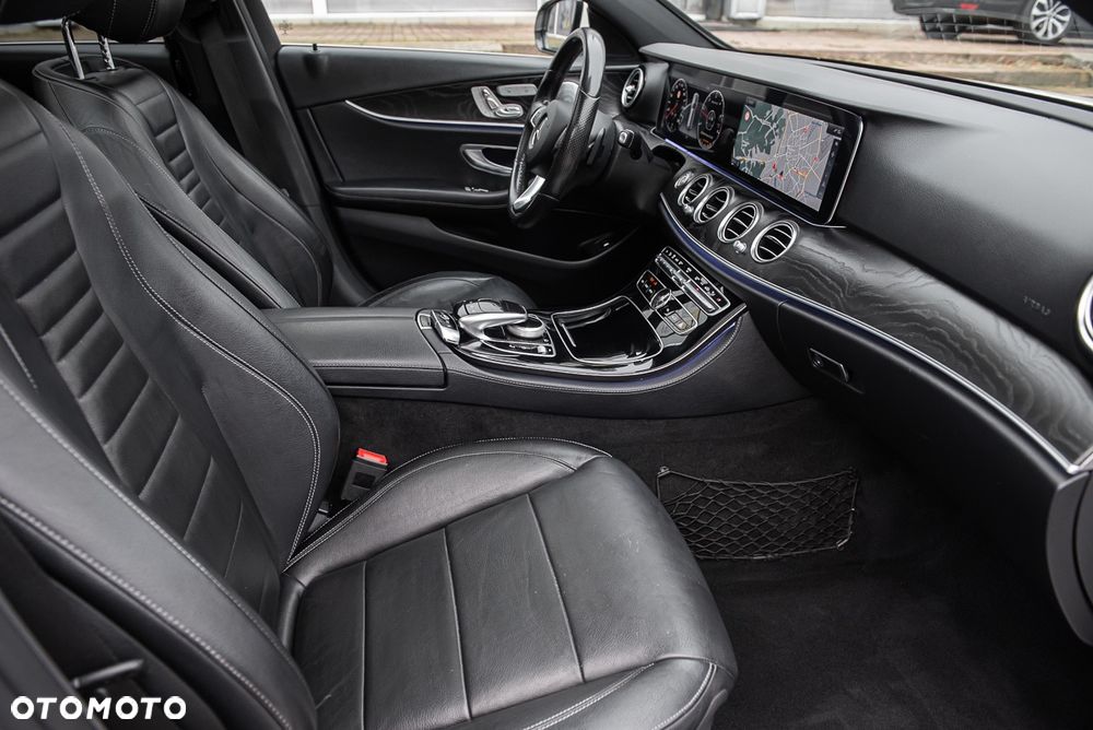 Mercedes-Benz Klasa E 220 d 4-Matic All-Terrain - 18