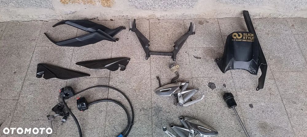 TRIUMPH 675 765 LAMPA TYŁ SET OGON PRZEŁĄCZNIK OWIEWKA - 11