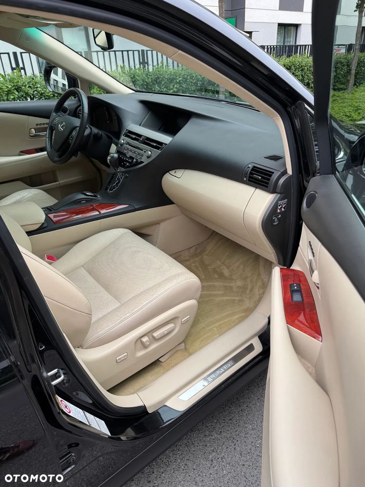 Lexus RX - 10