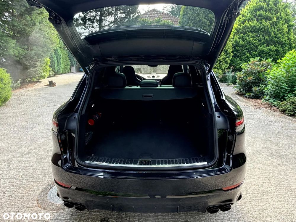 Porsche Cayenne - 7