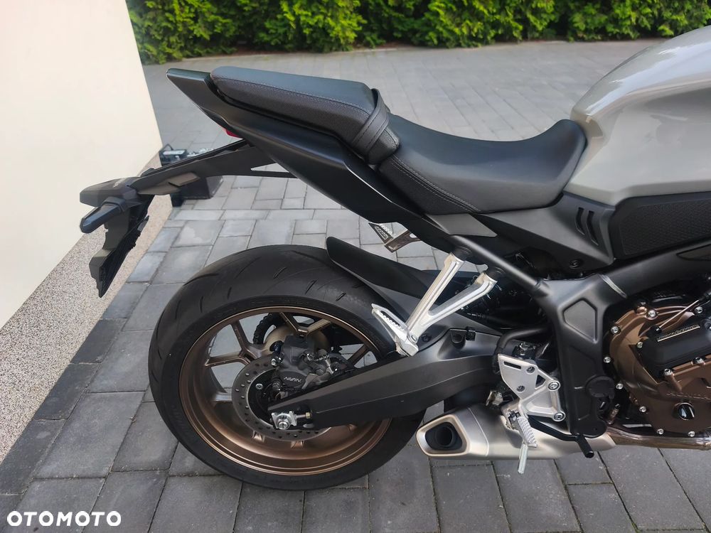 Honda CB - 17