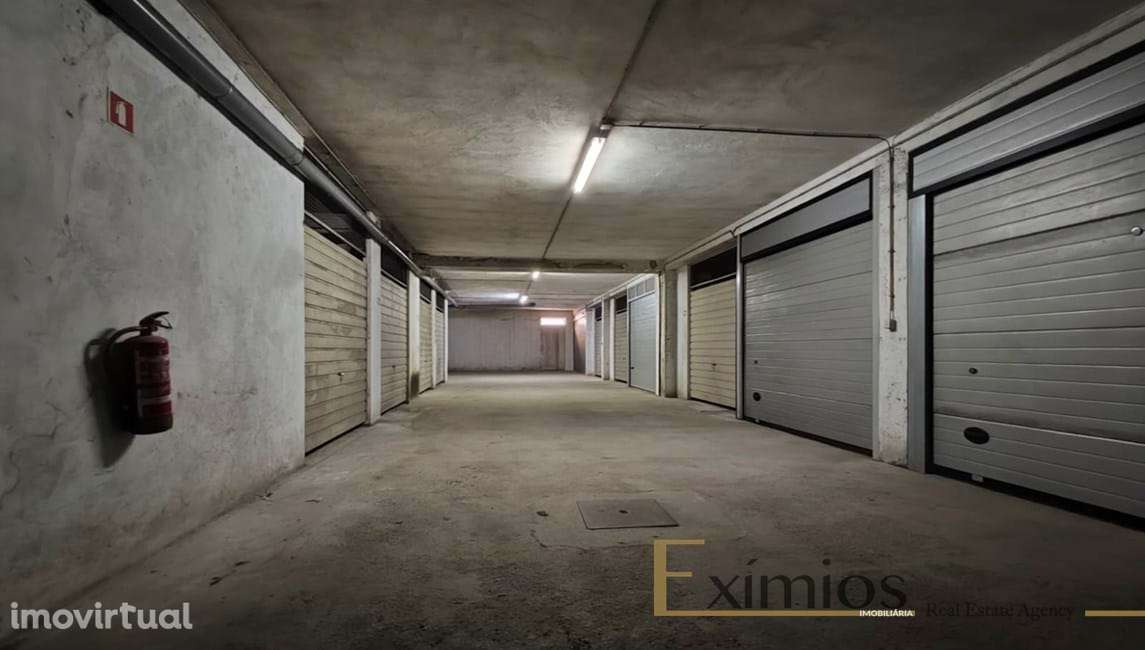 Garagem para um carro, no centro da Póvoa de Varzim - Grande imagem: 3/4