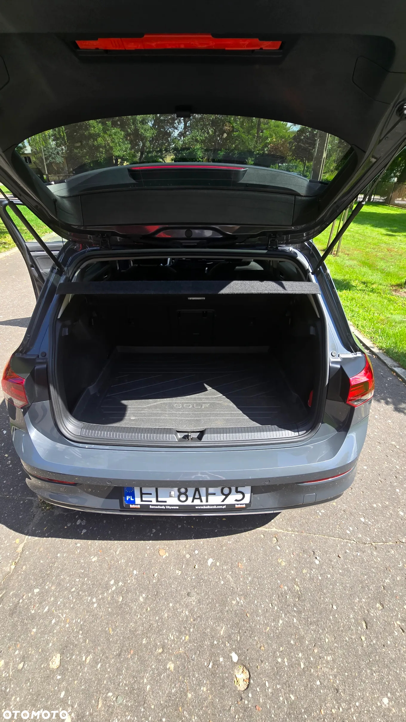 Volkswagen Golf - 10
