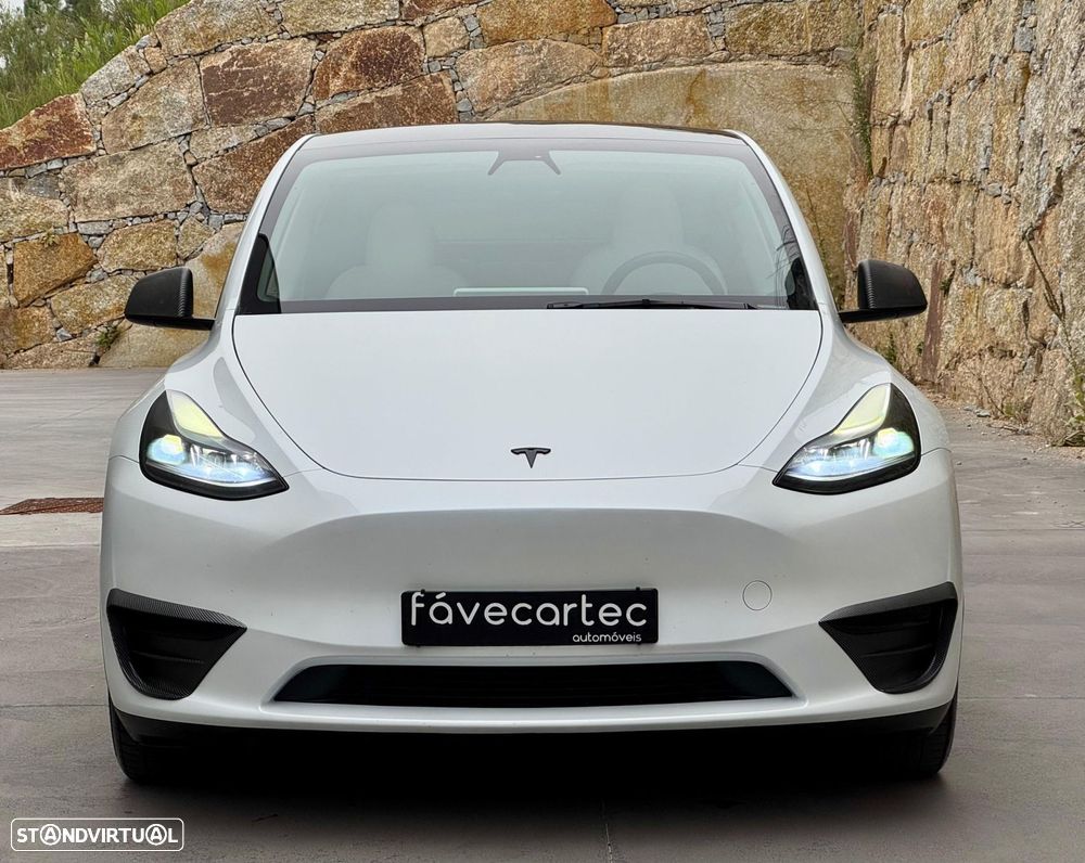 Tesla Model Y Standard Long Range RWD - 3