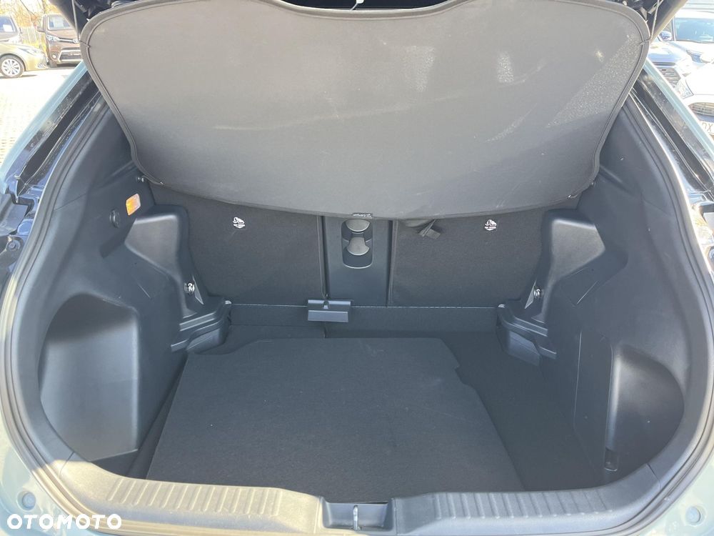 Toyota Yaris Cross - 13