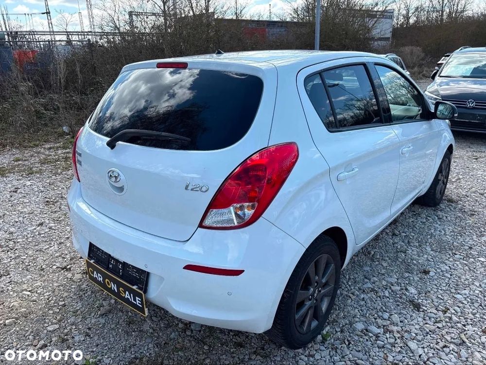 Hyundai i20 - 3