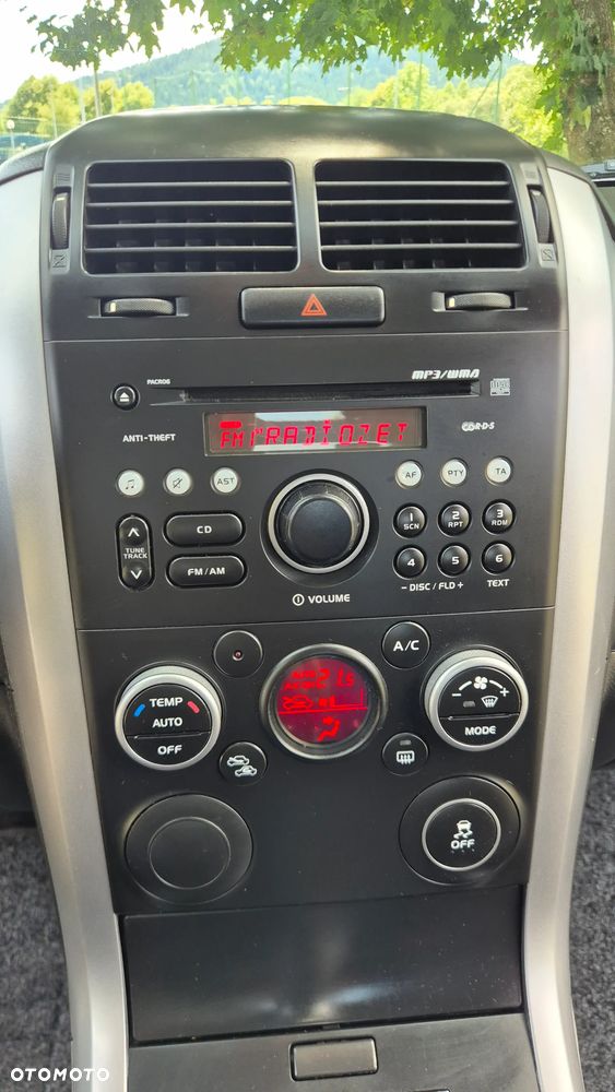 Suzuki Grand Vitara 1.6 Club - 7