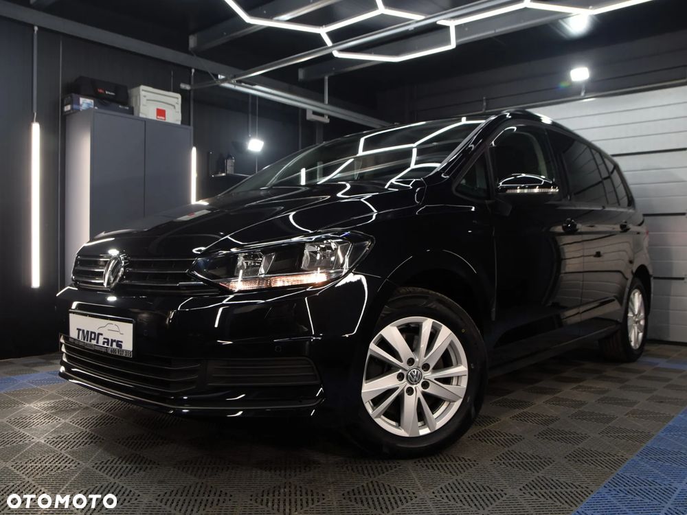 Volkswagen Touran 2.0 TDI SCR DSG Comfortline - 4