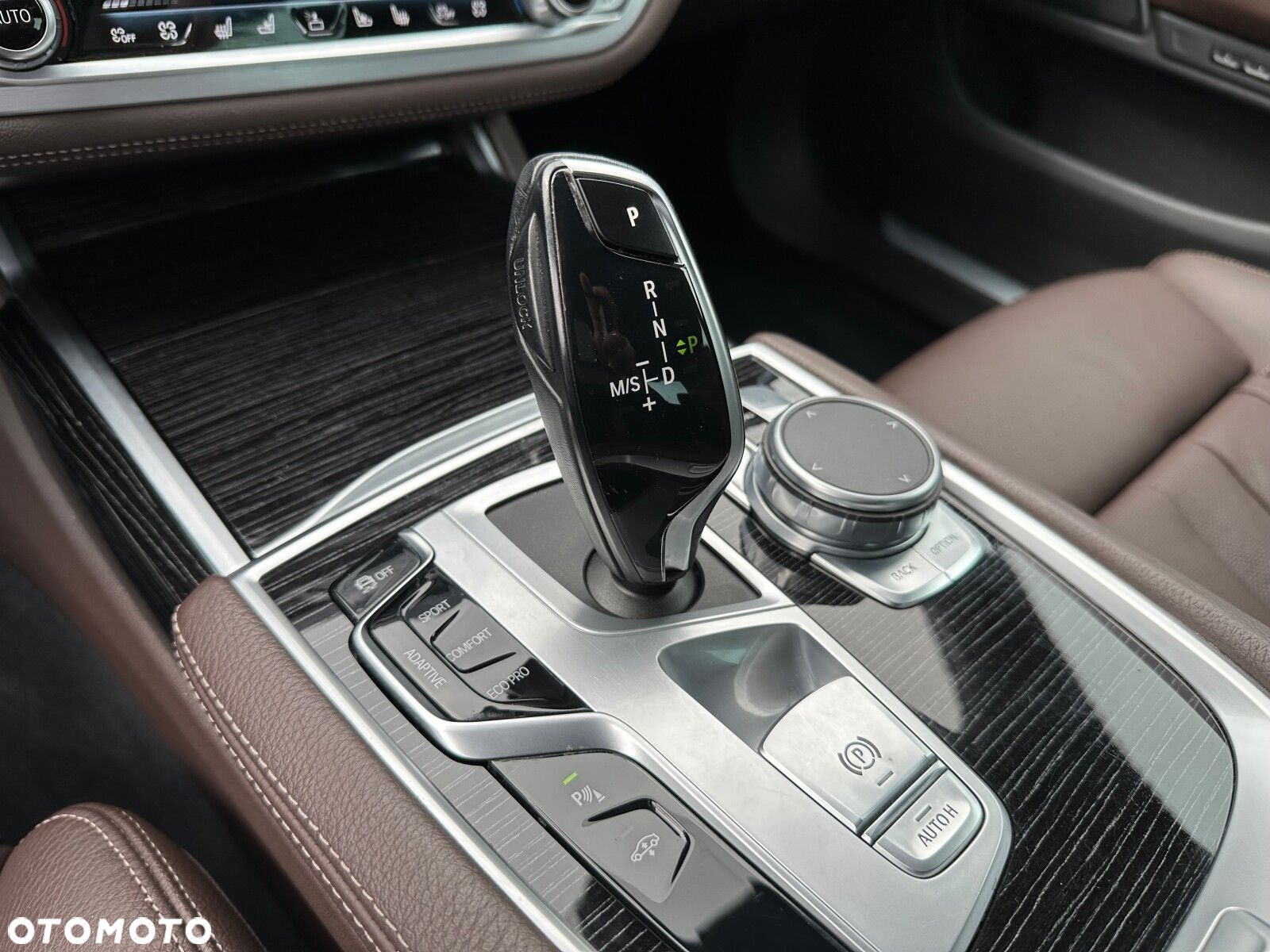 BMW Seria 7 - 8