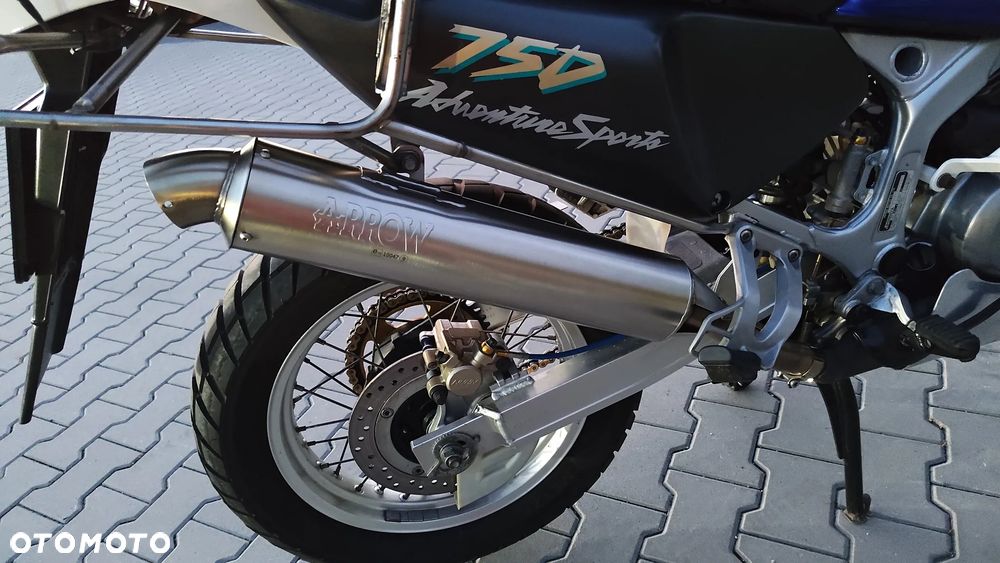 Honda XRV - 26