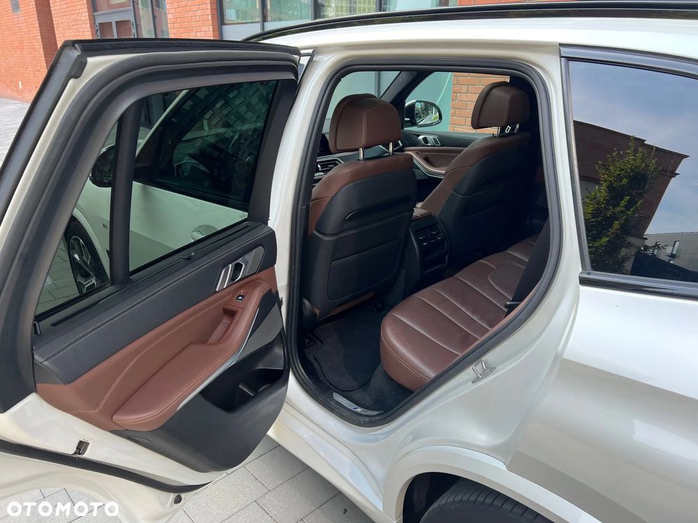BMW X5 xDrive40i - 15