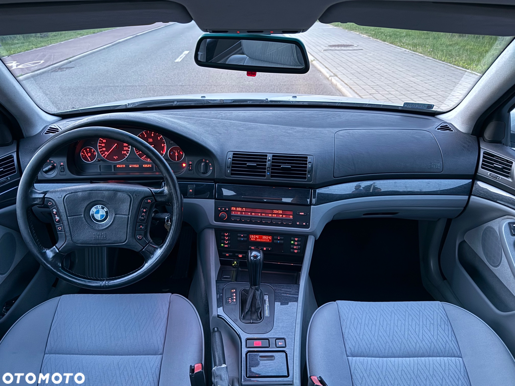 BMW Seria 5 - 29