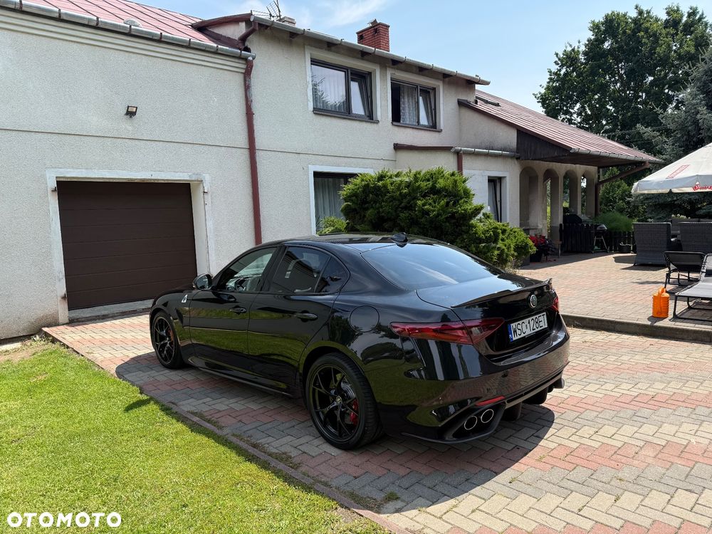 Alfa Romeo Giulia 2.9 Bi Turbo V6 Quadrifoglio - 3