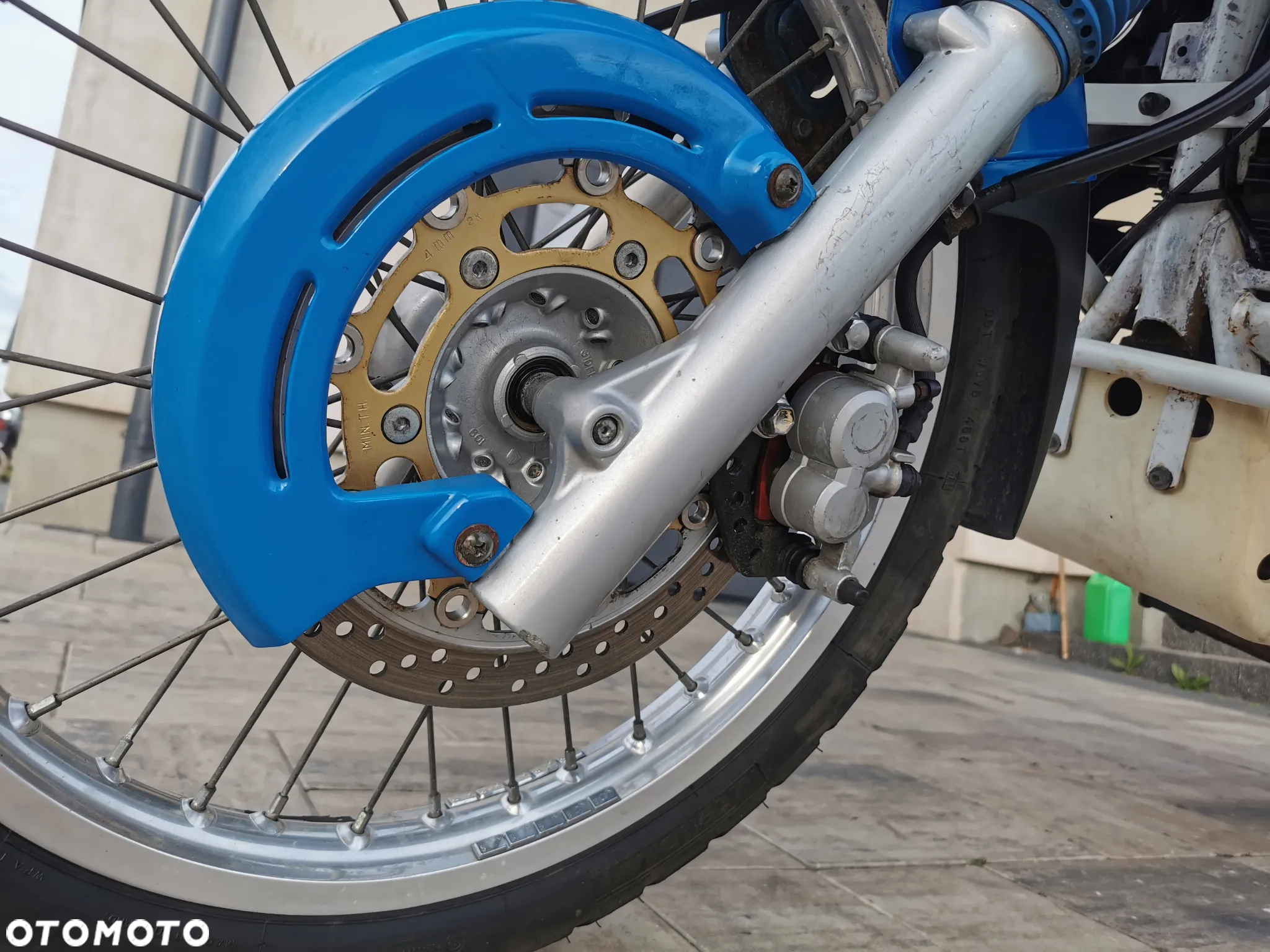 Suzuki DR - 12