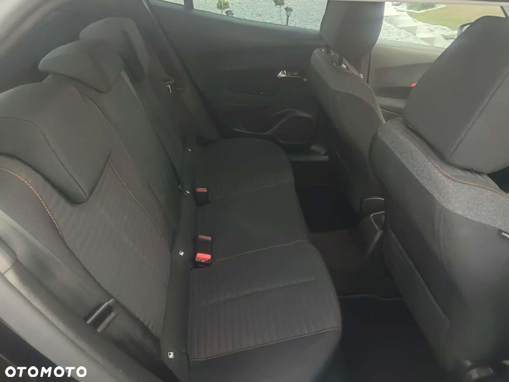 Peugeot 2008 PureTech 100 Business - 25