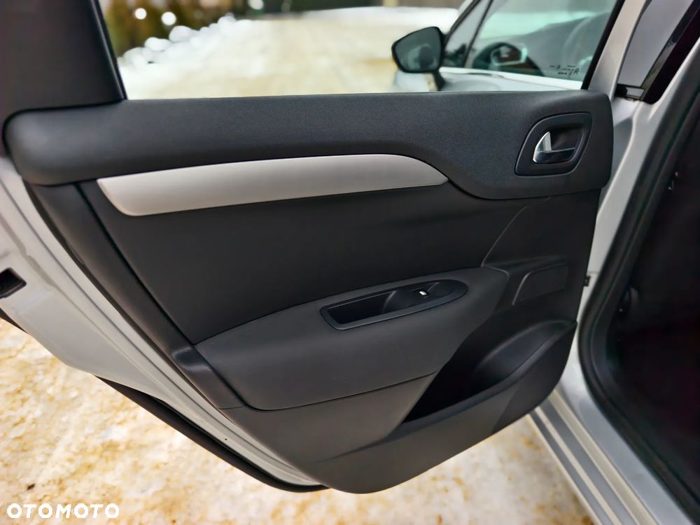 Citroën C4 VTi 120 Style - 11