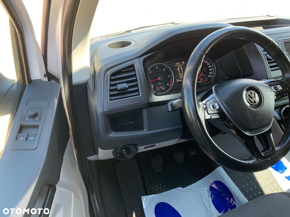 Volkswagen Transporter - 18