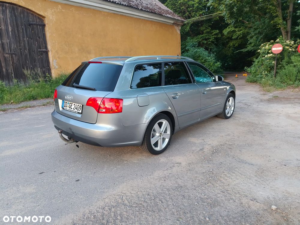 Audi A4 Avant - 4